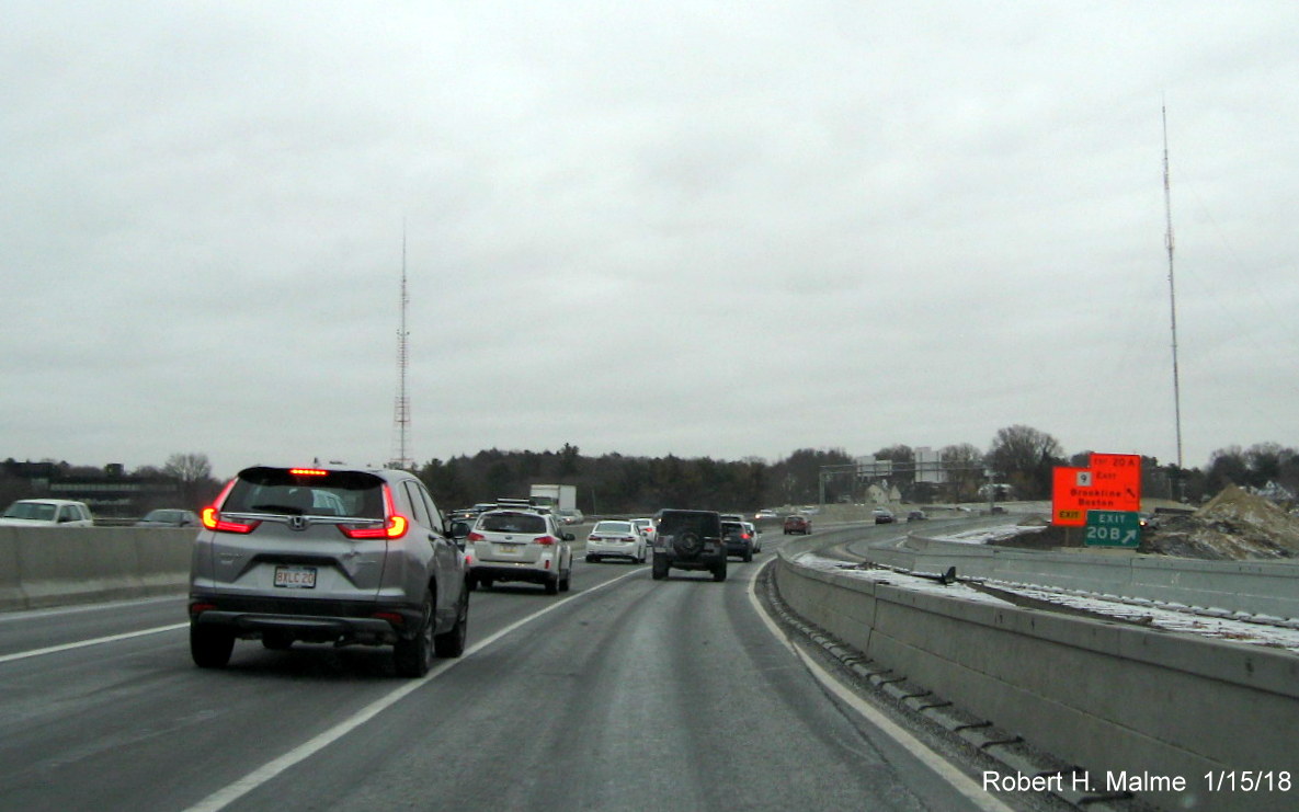 Image of I-95 South traffic heading toward newly opened bridge over MA 9 in Wellesley in Add-A-Lane Project work zone