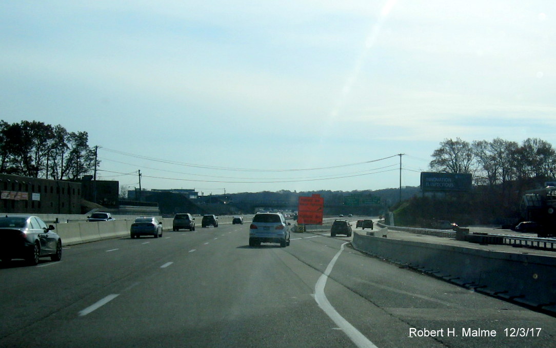 Image of temporary signage for Highland Ave/Kendrick St off-ramp from I-95 South in Add-A-Lane Project work zone in Needham
