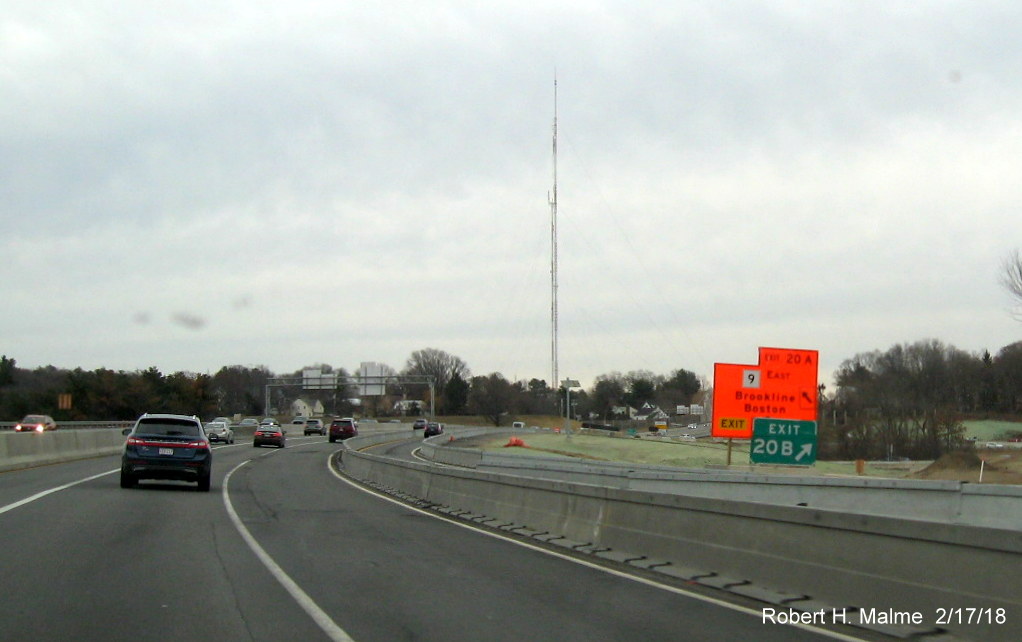 Image of construction along I-95 North at MA 9 interchange in Add-A-Lane Project work zone in Wellelsey