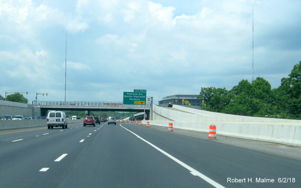Image of incomplete final paving on I-95 North beyond Kendrick St exit in Add-A-Lane Project work zone in Needham