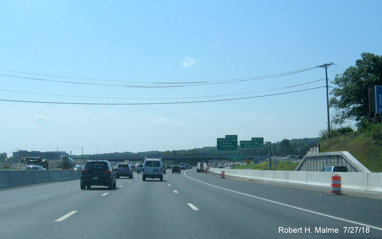 Image of construction progress along I-95 South in Add-A-Lane Project work zone in Needham