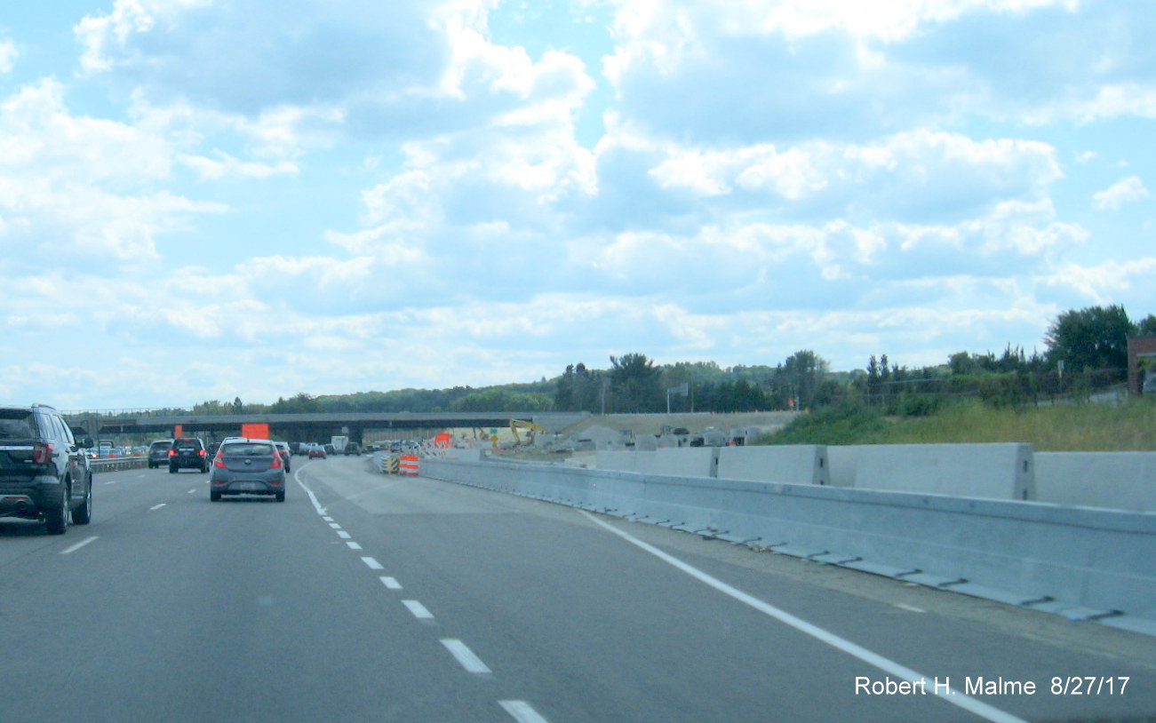 Image of construction area for new Highland Ave bridge from I-95 South in Add-A-Lane Project construction zone in Needham