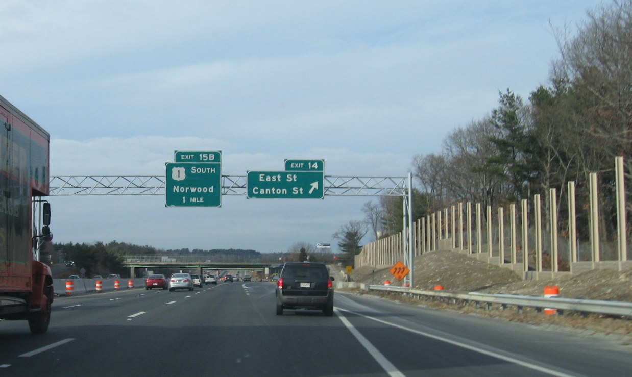Image of new signage for Exit 14 on I-95/128 in Dedham, Feb. 2010