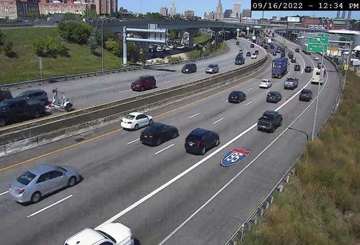 RIDOT traffic camera image of new exit number for I-195/US 6 East exit on I-95 North in Providence, September 2022