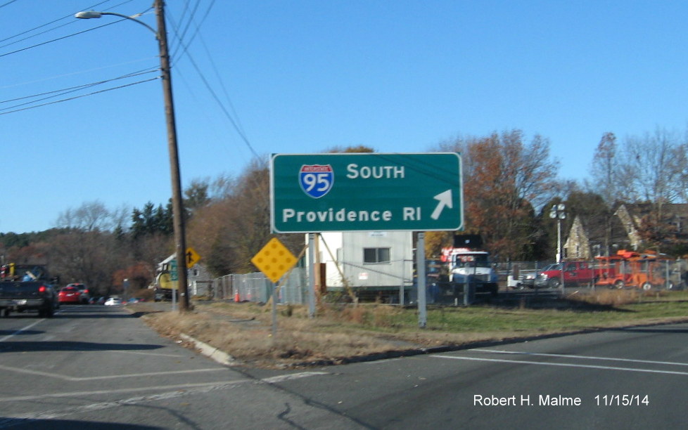 Image of I-95 South ramp sign on MA 4 North/MA 225 West in Lexington