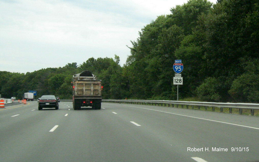 Image of newly placed I-85/128 North reassurance marker north of MA 2A exit
