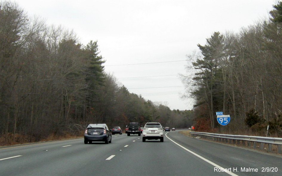 Image of faded wide shield version North I-95 reassurance marker following South Main Street exit in Sharon