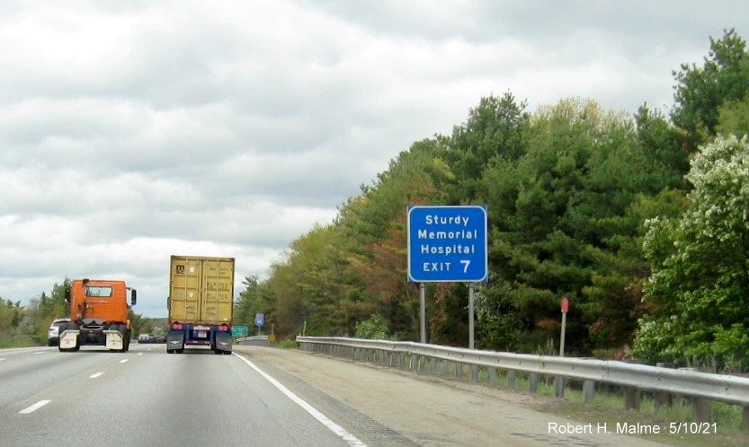 Image of auxiliary sign for To MA 152 exit with new milepost based exit number on I-95 South in North Attleboro, May 2021