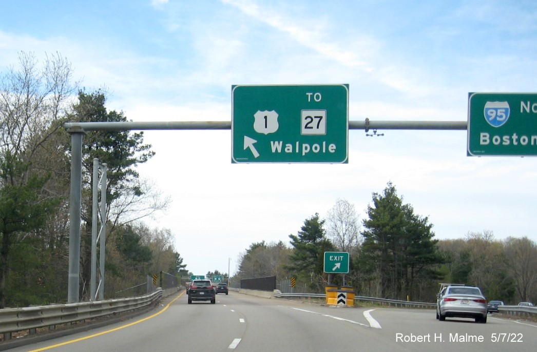 Image of new support posts for future guide signage at I-95 North ramp on US 1 North in Sharon, May 2022
