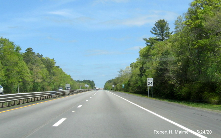 Image of new version of North MA 24 reassurance marker following North Main Street exit in Berkley