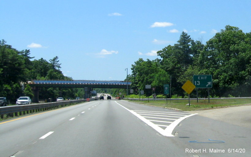 Image of temporary Exit 13 gore sign at future westbound ramp to US 44 on MA 24 South in Taunton