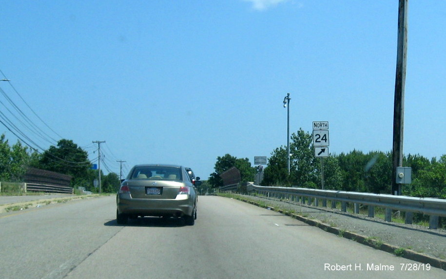 Image of new North MA 24 trailblazer prior to entrance ramp on MA 123 East in Brockton