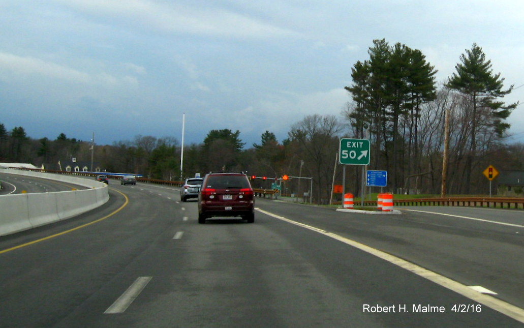 Image of new 2A East exit gore sign along MA 2 West in Concord