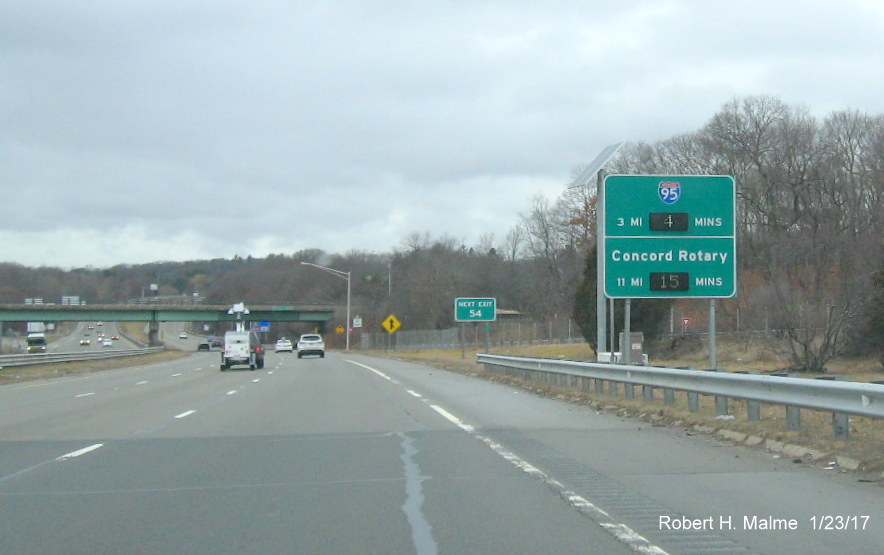 Image of activated Real Time Traffic sign on MA 2 West in Lexington