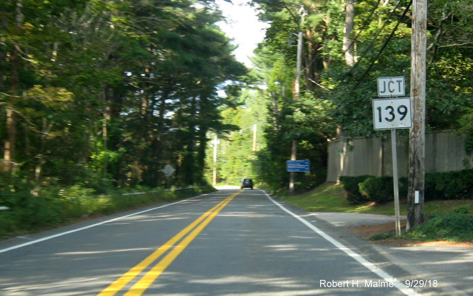 Image of Junction MA 139 trailblazer on MA 3A North in Duxbury