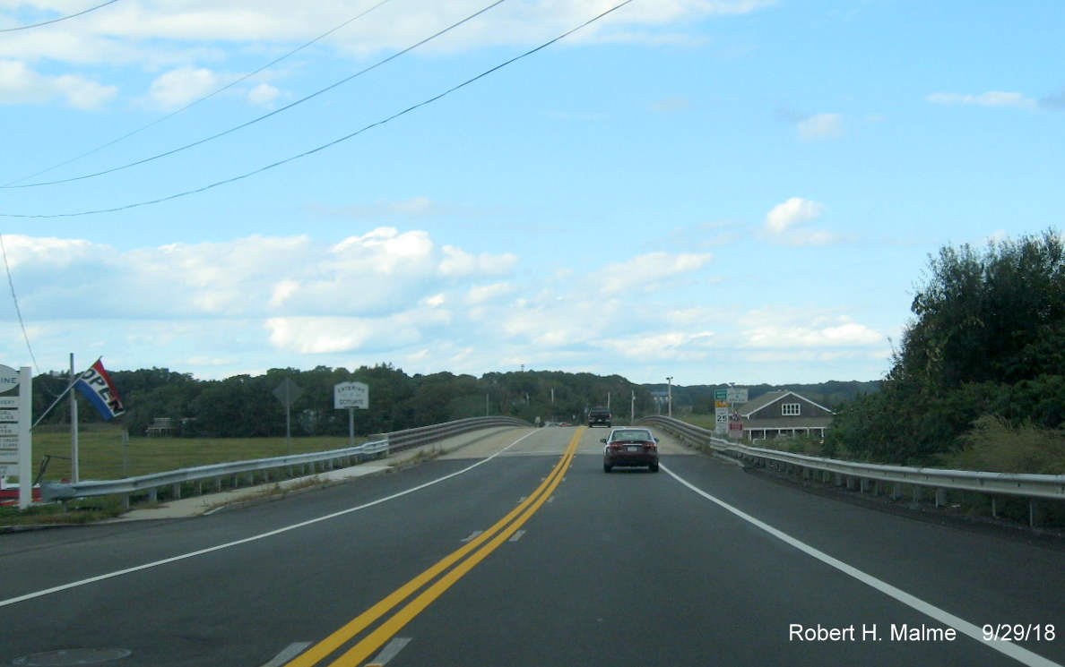 Image of traffic on MA 3A North crossing the North River bridge between Marshfield and Scituate