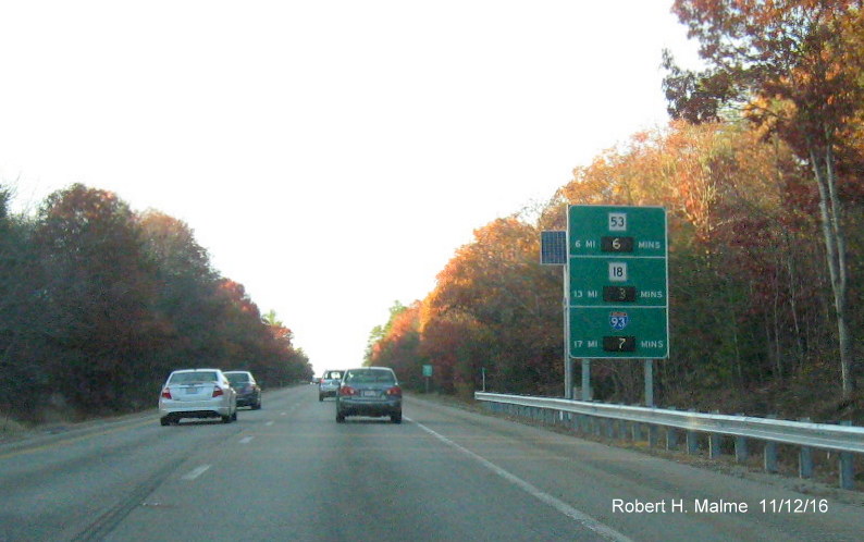 Image of fully activated Real Time Traffic Sign on MA 3 North in Duxbury