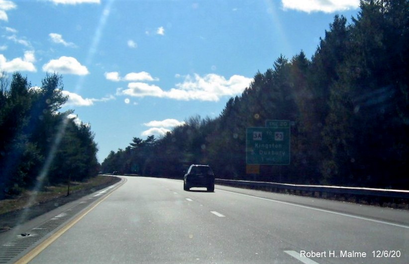 Image of the 1-mile advance ground mounted sign for MA 3A to MA 53 exit with new milepost based exit number and yellow old exit number sign on left support post on MA 3 South in Duxbury, December 2020