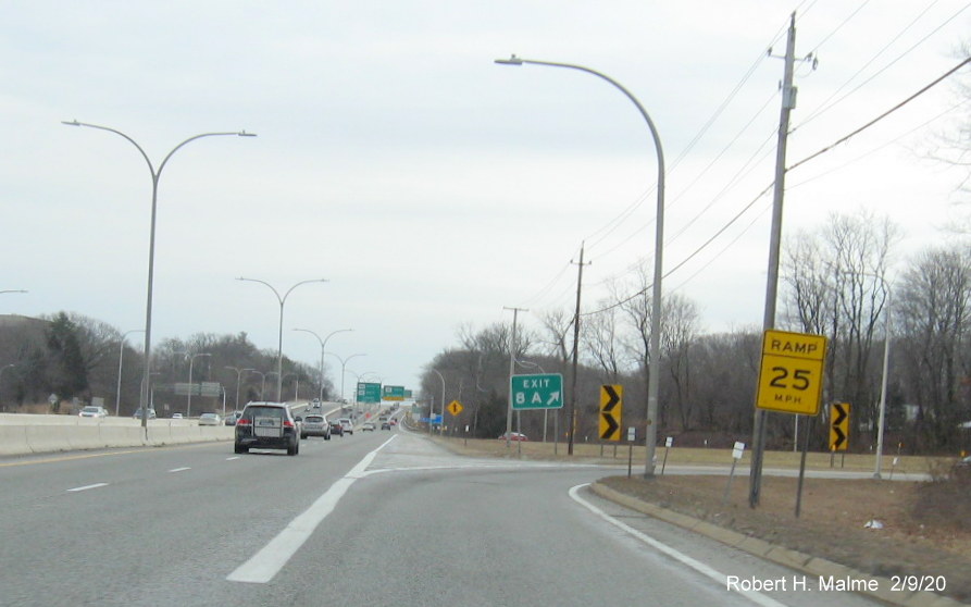 Image of new milepost based number gore sign for I-295 North exit on RI 146 South in Lincoln
