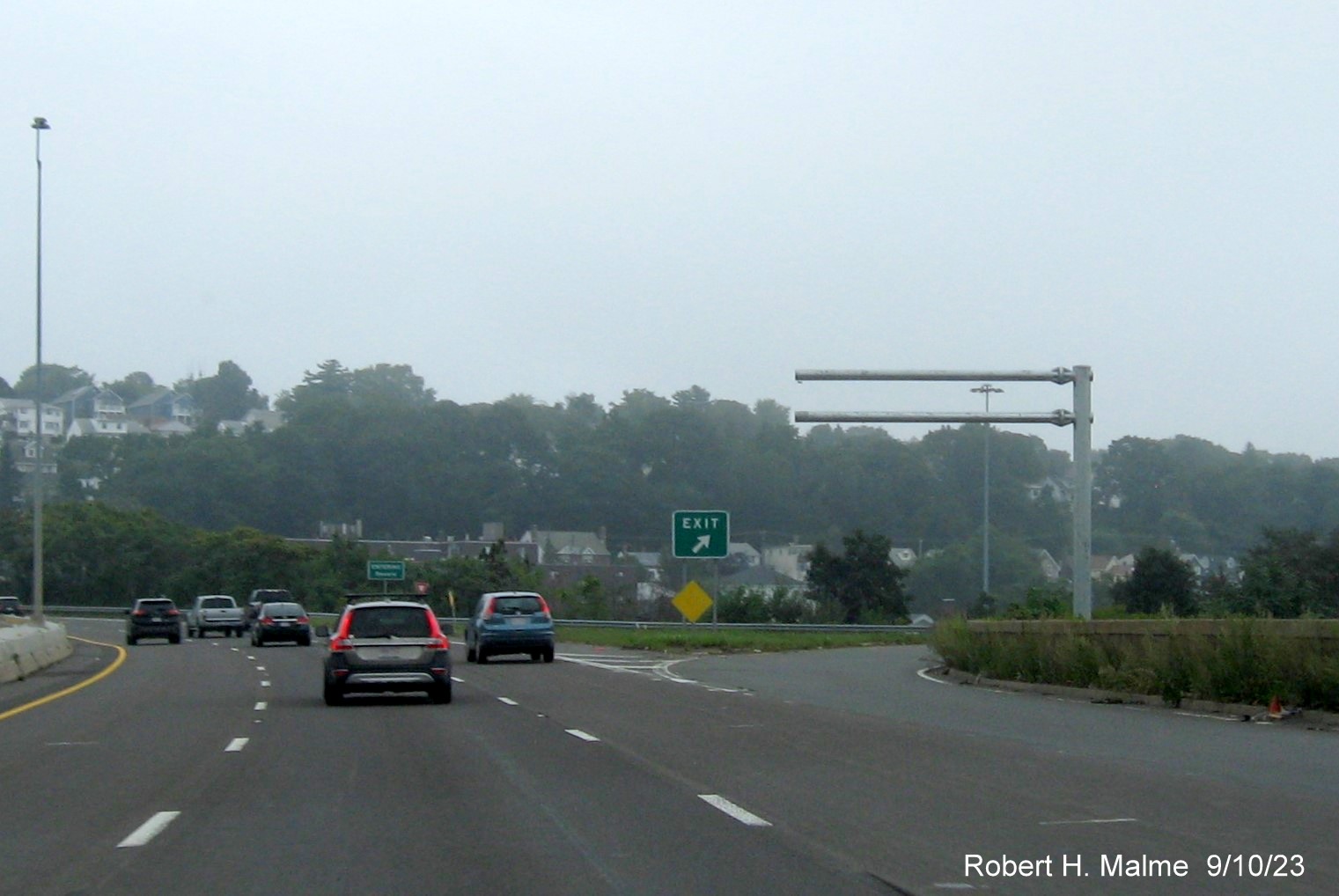 Image of sign support for future exit sign for MA 16 on US 1/Northeast Expressway North in Everett, September 2023