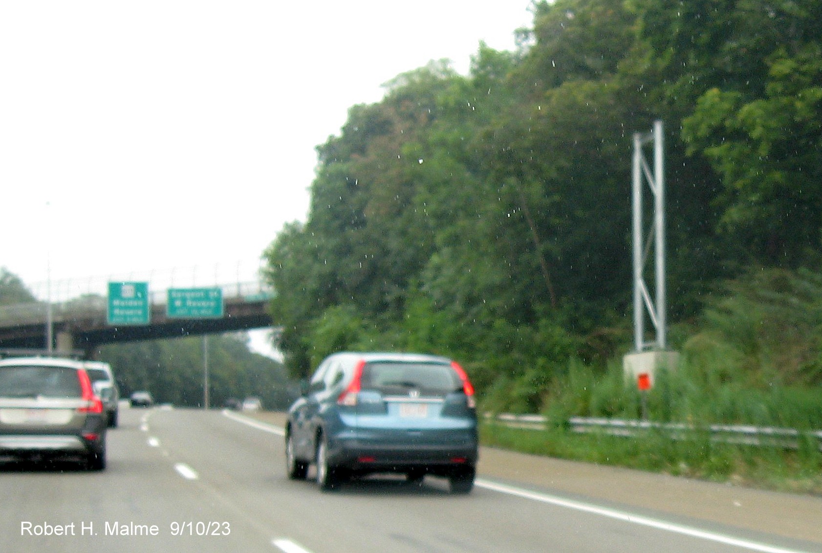 Image of new overhead sign support for MA 60 exit on US 1/Northeast Expressway North in Revere, September 2023