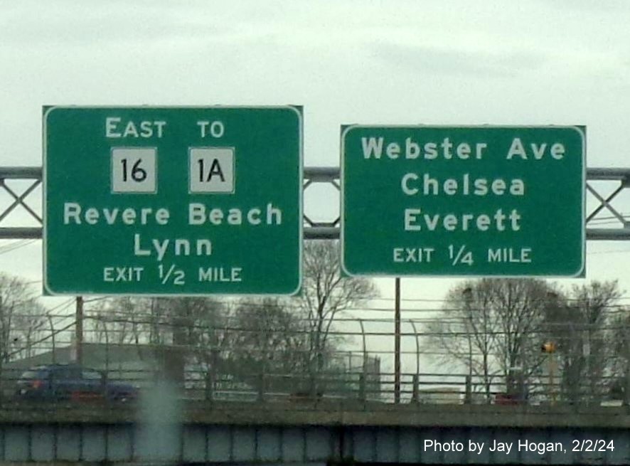 Image of recently placed overhead advance signs for East MA 16 and Webster Avenue exits on US 1 North in Chelsea, by Kevin Manfra, February 2024