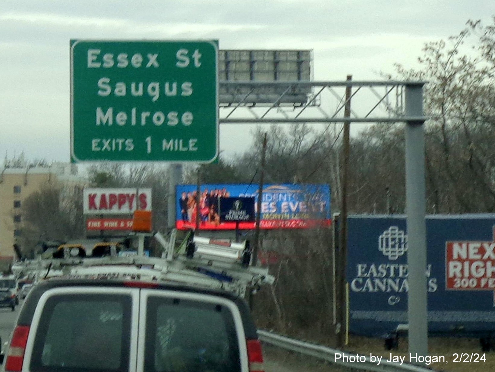 Image of recently placed overhead 1 Mile advance sign for Essex Street exit on US 1 North in Malden, by Kevin Manfra, February 2024