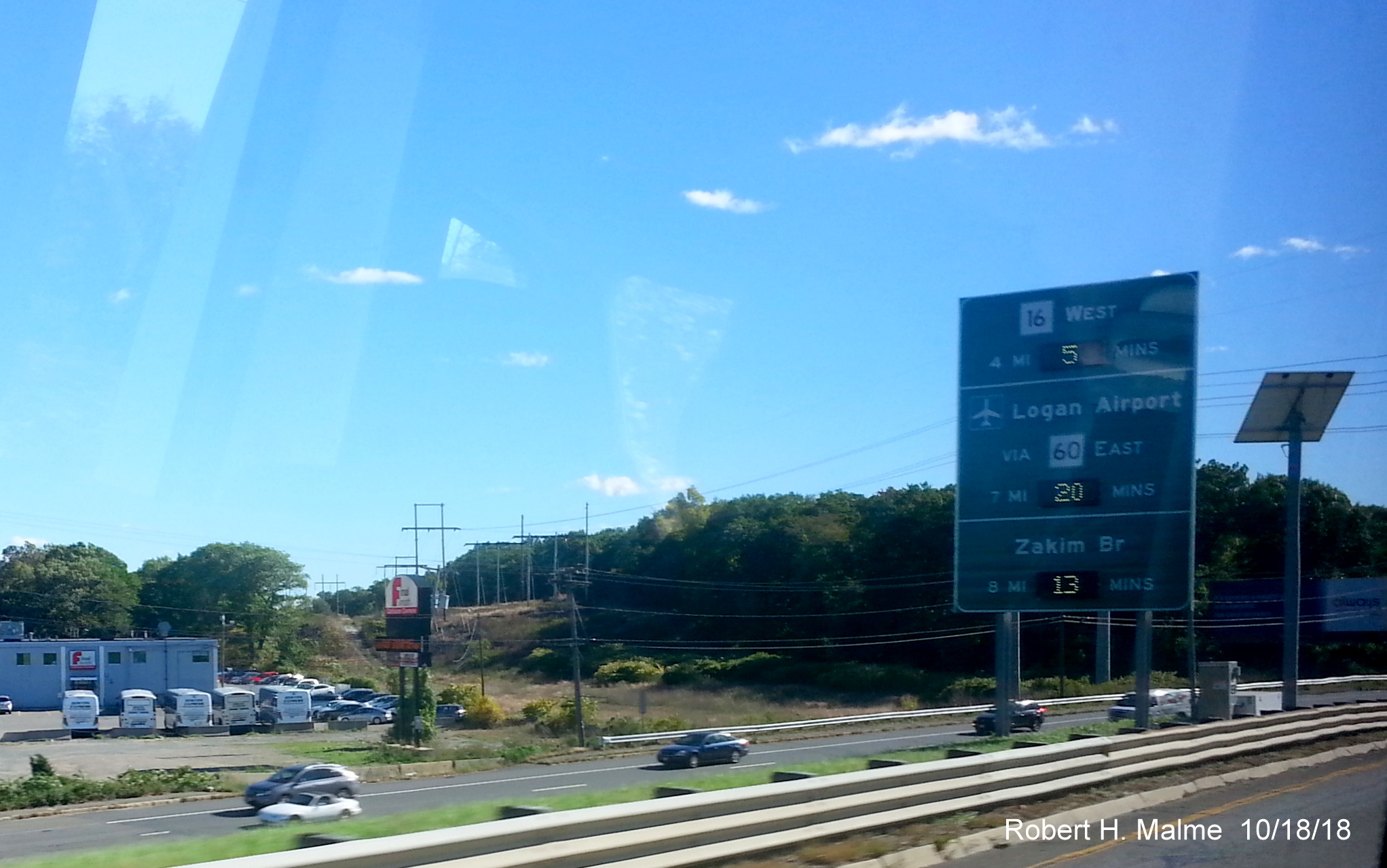 Image of activated Real Time Traffic sign on US 1 South in Saugus