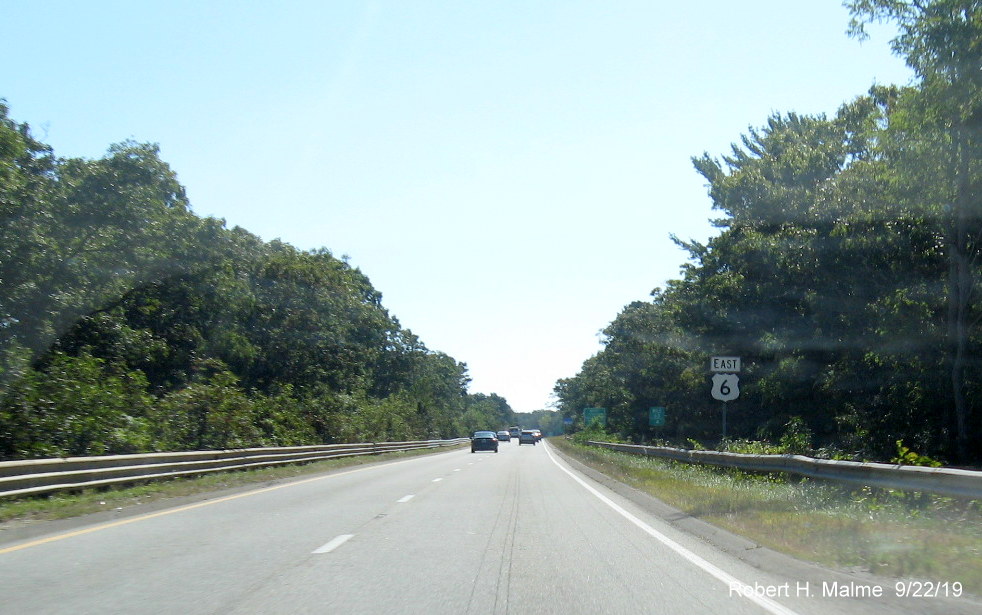Image of new version of East US 6 reassurance marker following Chase Road exit in Sandwich