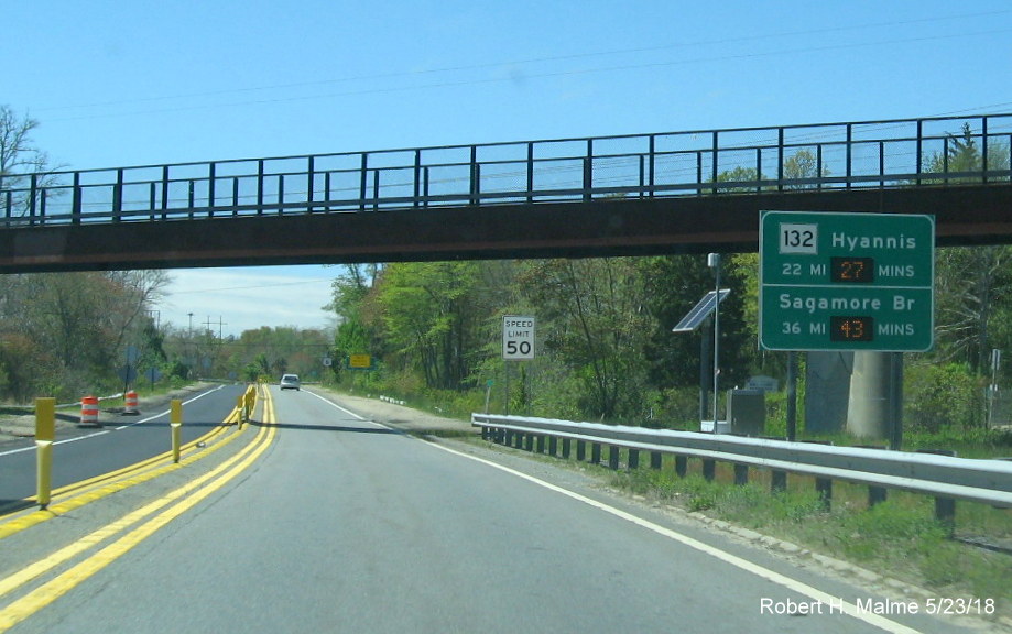 Image of activated Real Time Traffic sign on US 6 West in Orleans