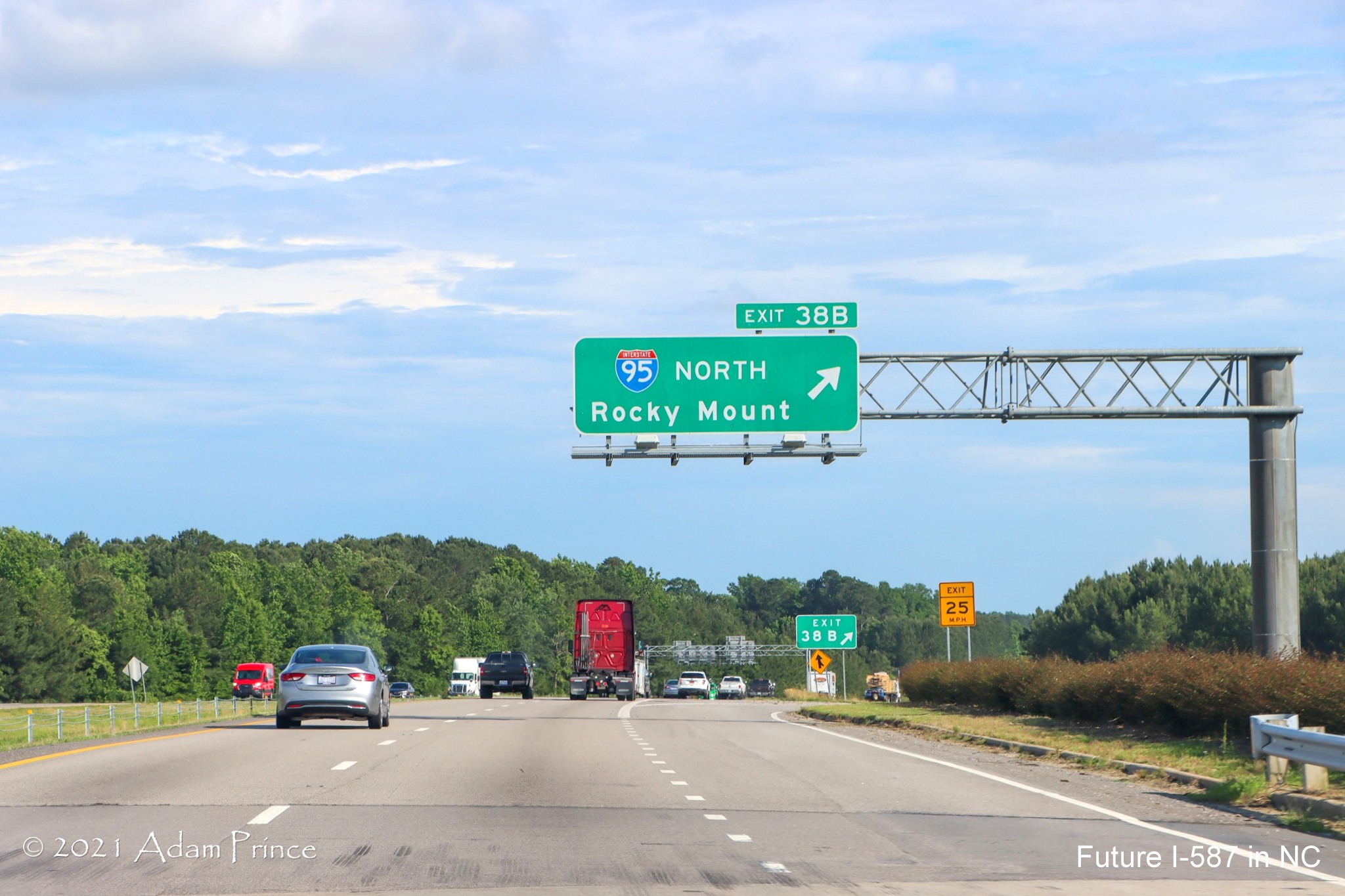 Overhead ramp sign for I-95 North exit on US 264 (Future I-587) East in 
	Wilson, photo by Adam Prince, June 2021