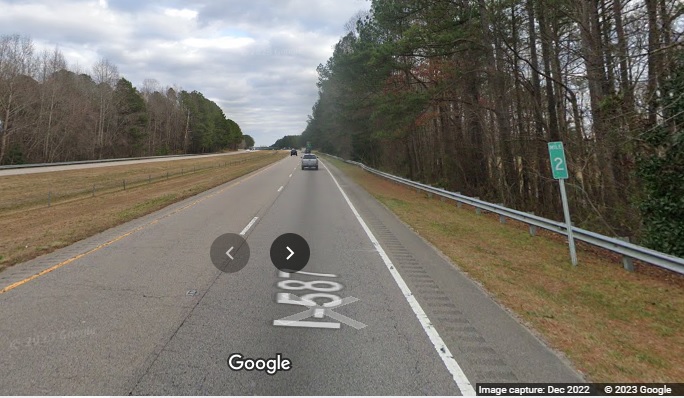 Image of new Mile 3 marker on US 264 East with Future I-587 mileage, Google Maps Street View, August 2022