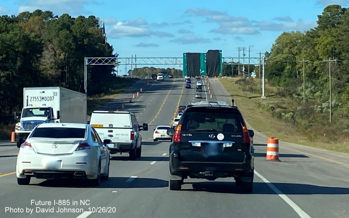 Image of approaching future I-885/East End Connector interchange on US 70 West in Durham, by David Johnson October 2020