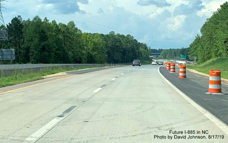 Image of traffic using new NC 147 north lanes south of East End Connector interchange in Durham, by David Johnson