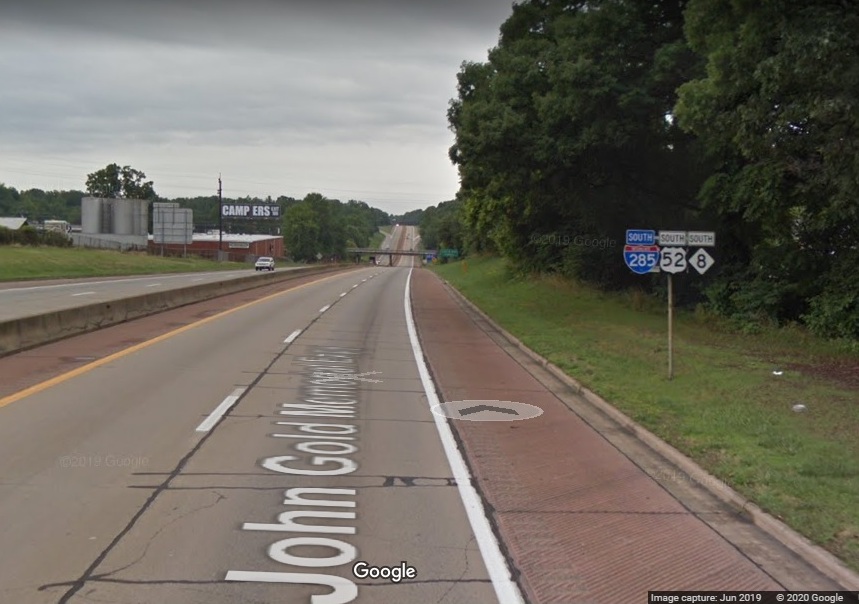 Google Street View mage of reassurance markers placed in the fall of 2018 southbound in Forsyth County, taken in June 2019