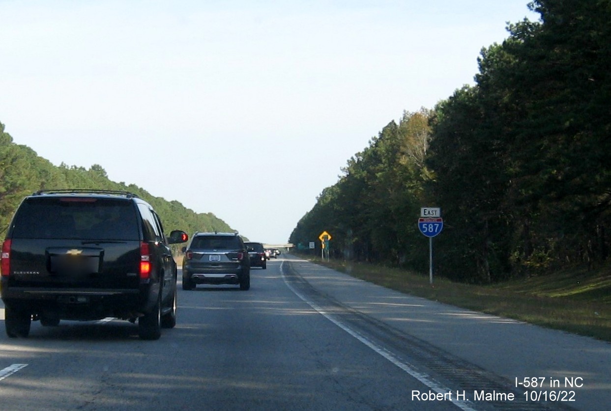 Image of I-587 East reassurance marker east of US 264 East exit in Saratoga, October 2022