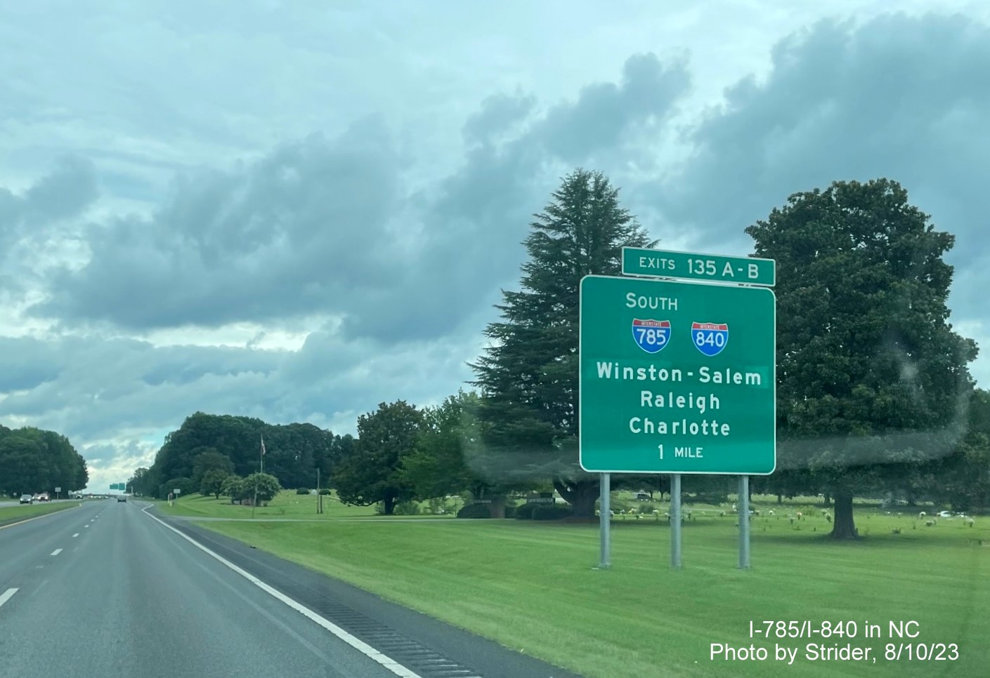 Image of ground mounted 1 mile advance sign for Greensboro Loop exits, now with added I-840 shield after Loop's completion on US 29 North, Strider, August 2023