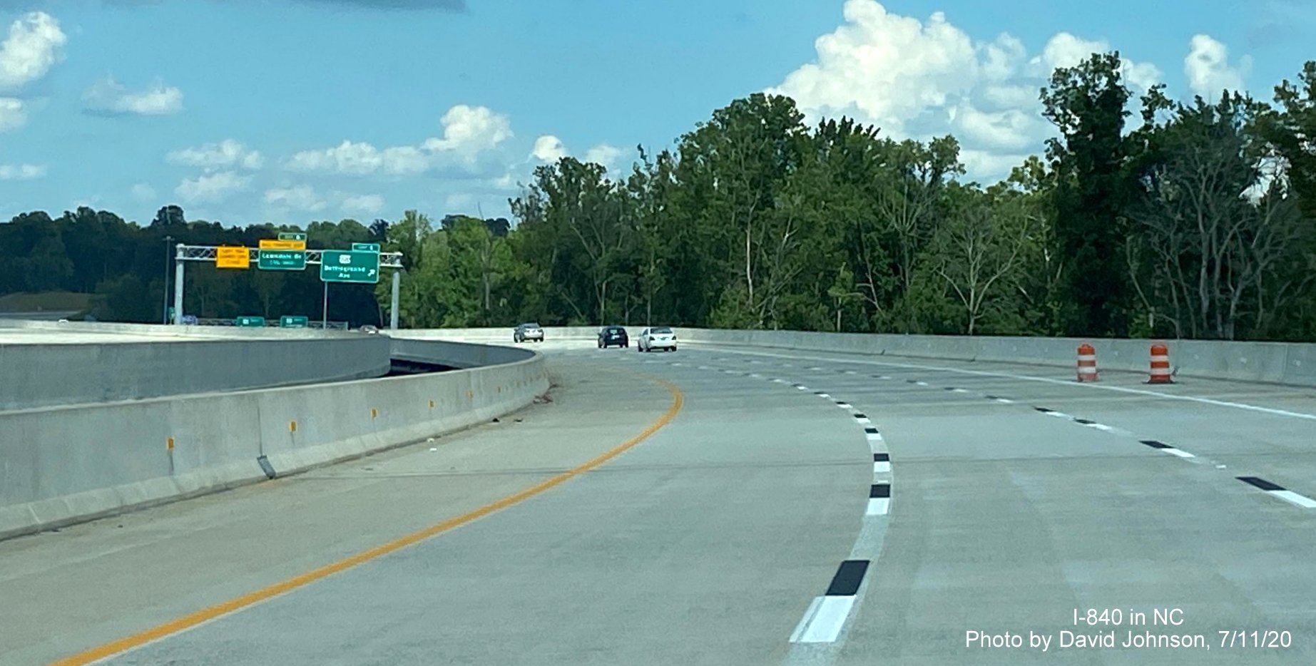 Image of I-840 East Greensboro Loop roadway prior to US 220 Battleground Avenue exit, by David Johnson July 2020