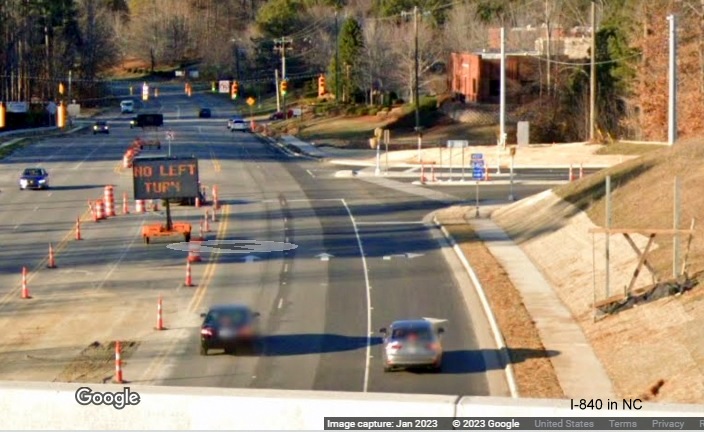Image of signage at I-840 West on-ramp at North Elm Street, Google Maps Street View, January 2023
