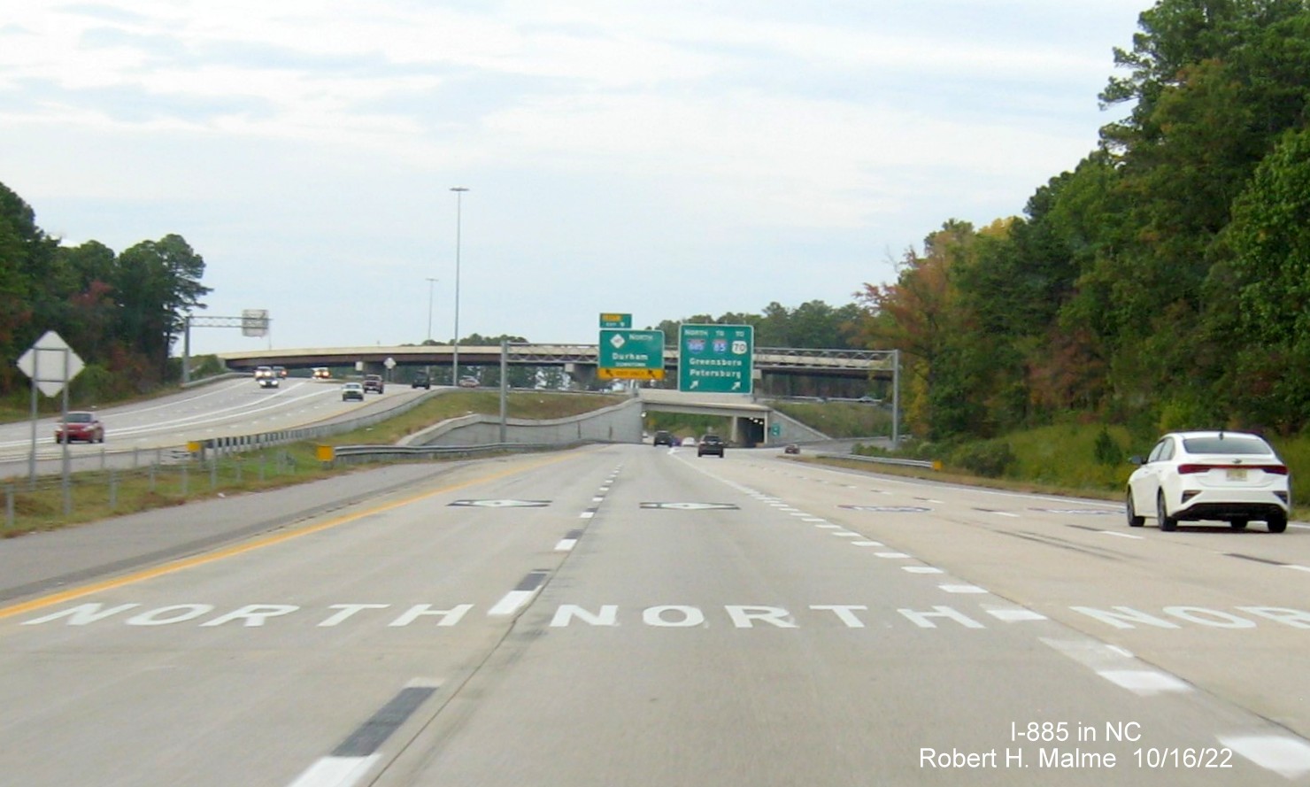 Image of 1 mile advance sign for new I-885/Durham Freeway exit on I-40 West in Durham, October 2022