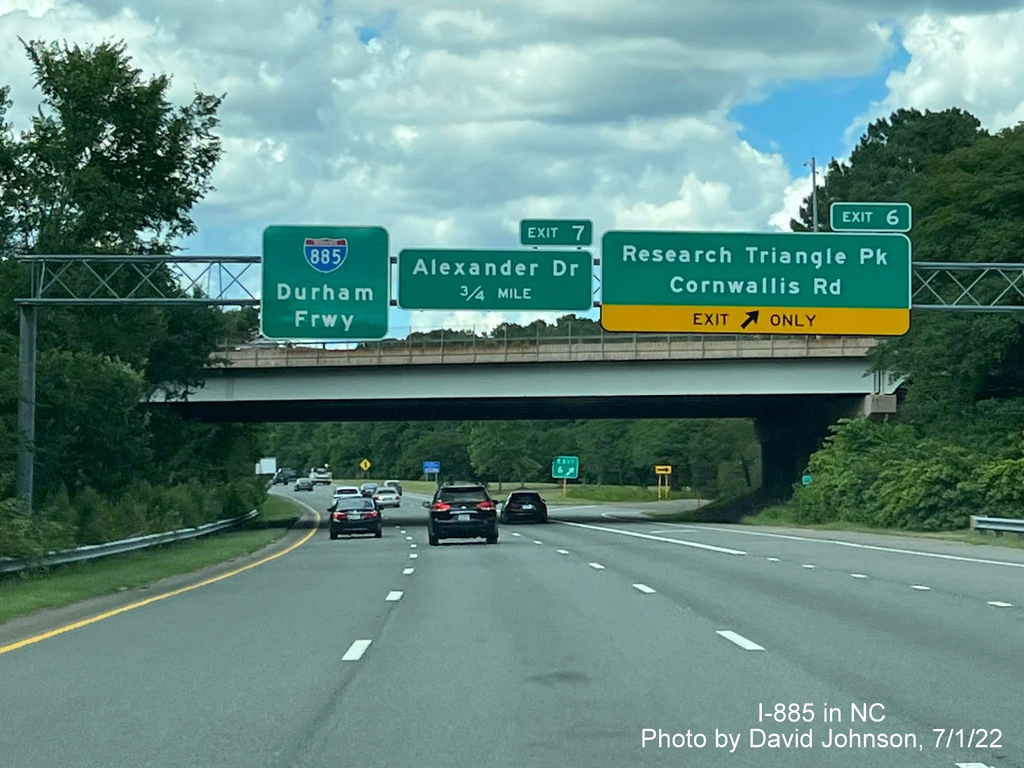 Image of I-885/Durham Freeway pull through sign on Durham Freeway north, by David Johnson July 2022