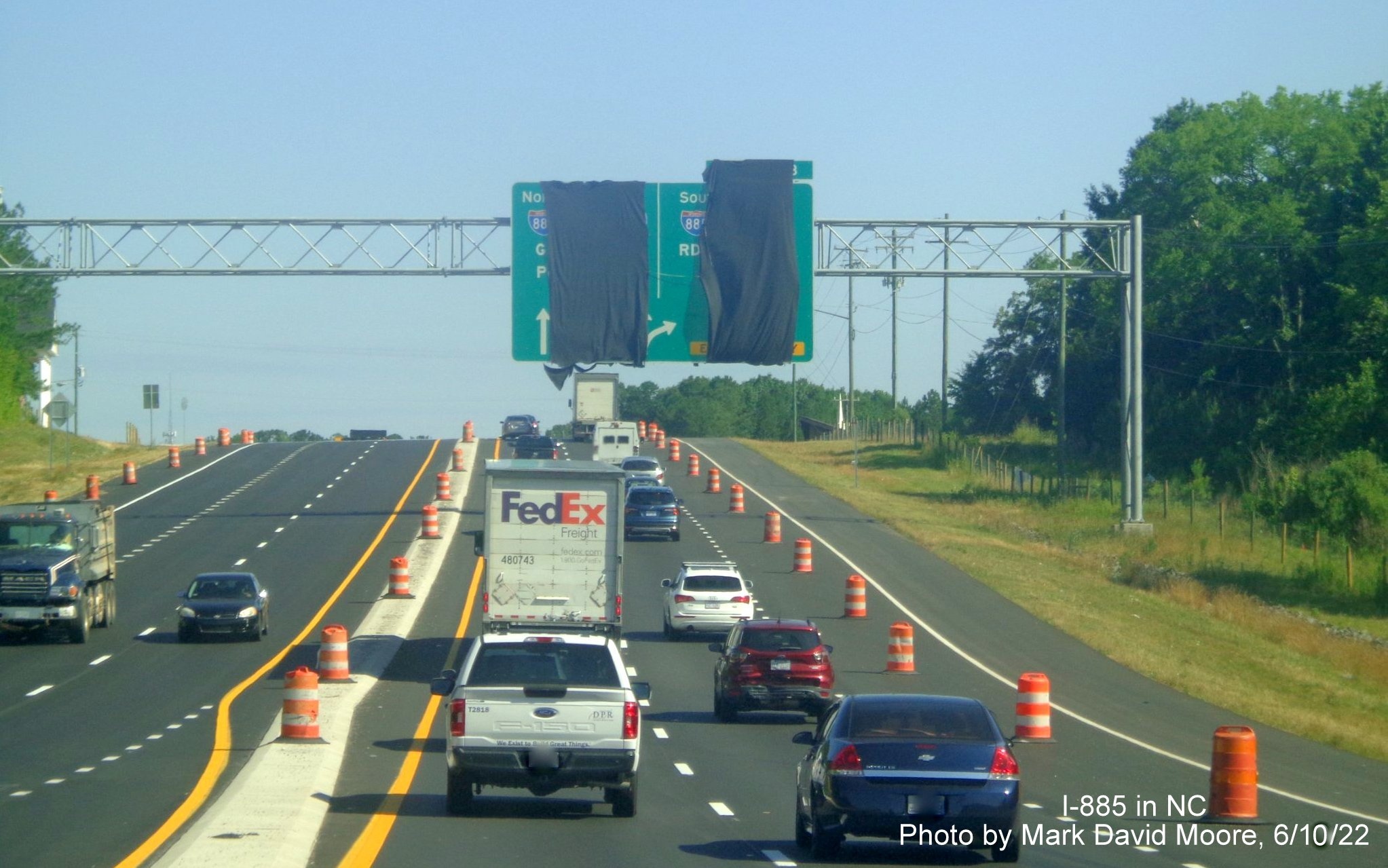 Image of still covered over advance APL sign for I-885 East End Connector exit on US 70 West in 
                                           Durham, by Mark David Moore June 2022